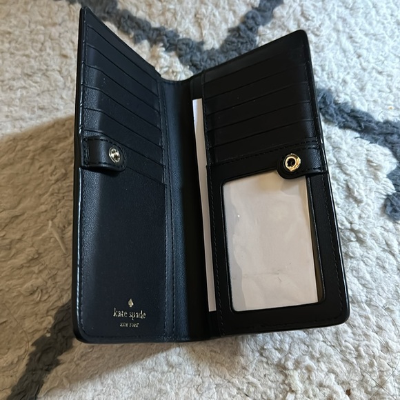 Kate Spade Large Slim Bifold Wallet. I think the product is Staci - Picture 2 of 3